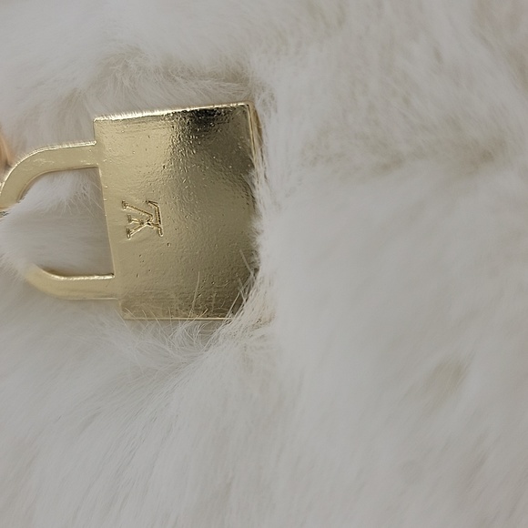 LV Gold and Rhinestone Lock Paperclip Necklace - Picture 5 of 8